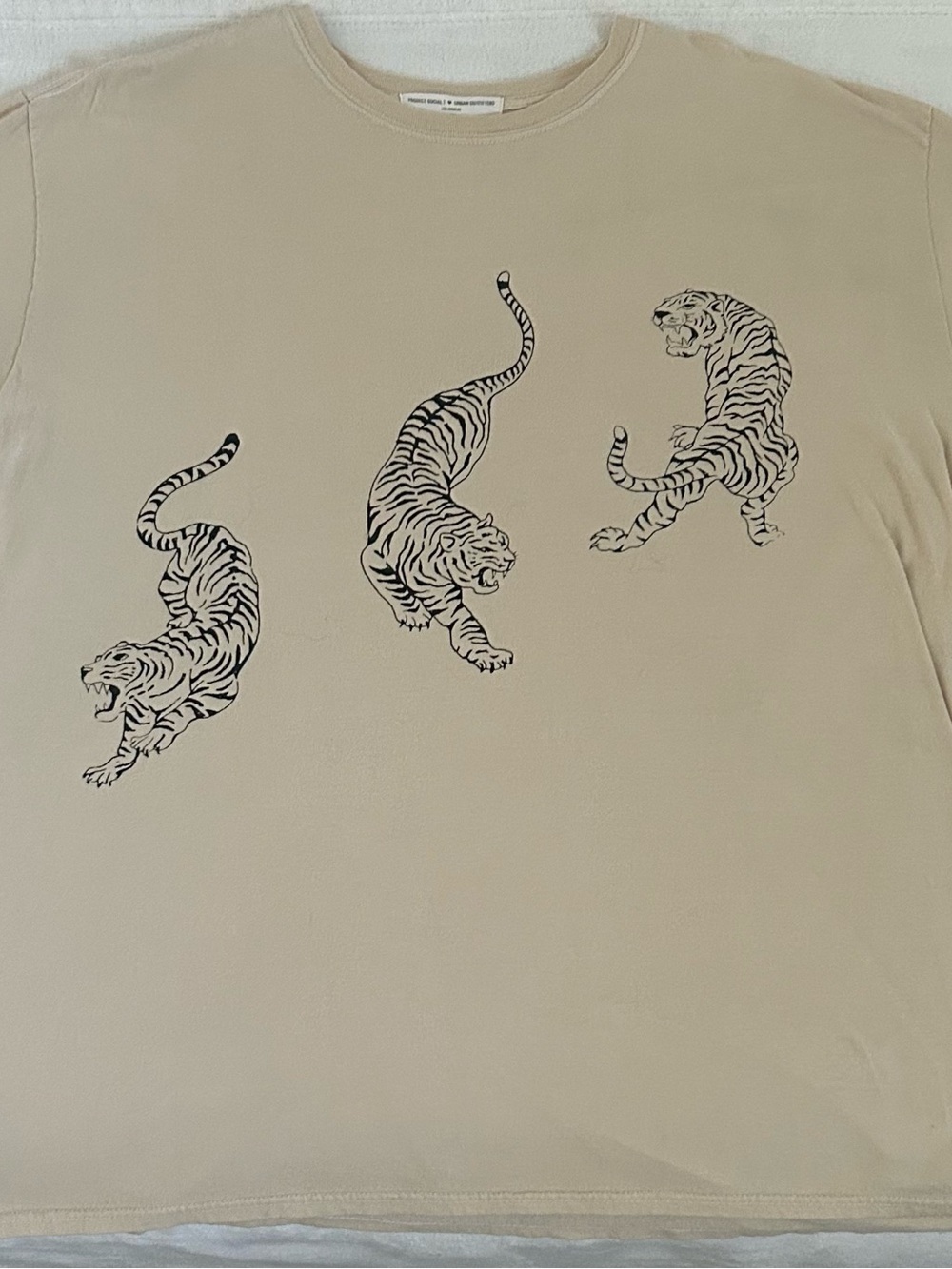 Urban Outfitters Beige Tee with Triple Black Tiger Graphic